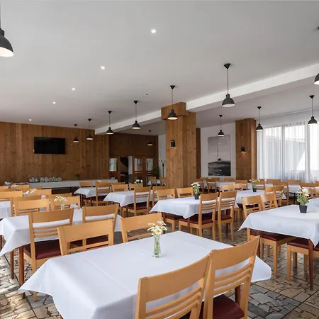 - Turisticke فندق *