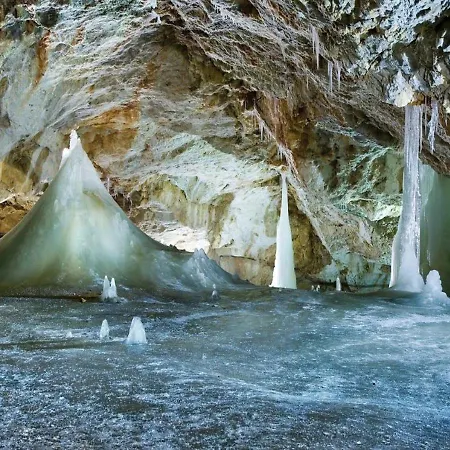 فندق - Turisticke *