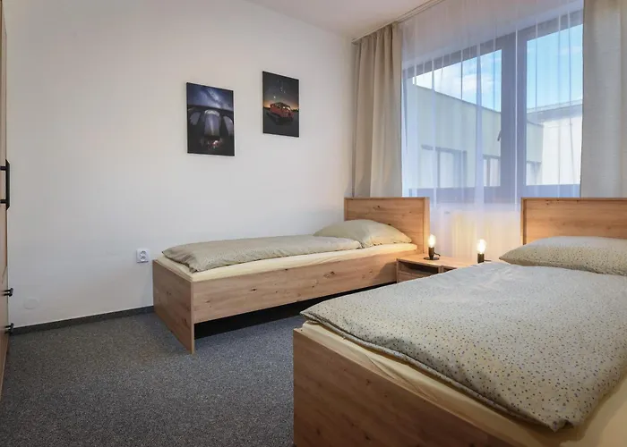 Szálloda - Turisticke *