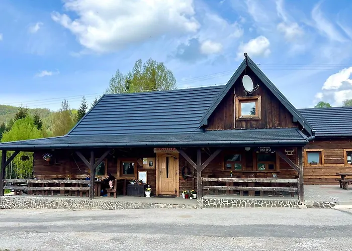 - Turisticke